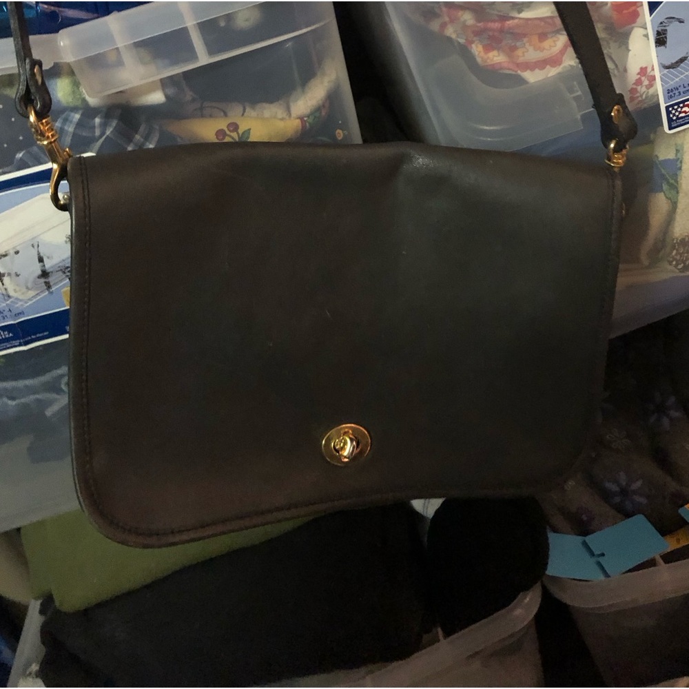 Temporarily misplaced-
Vintage Hunt Club (JCPenney) Purse-640 $40 or $35 w/offer